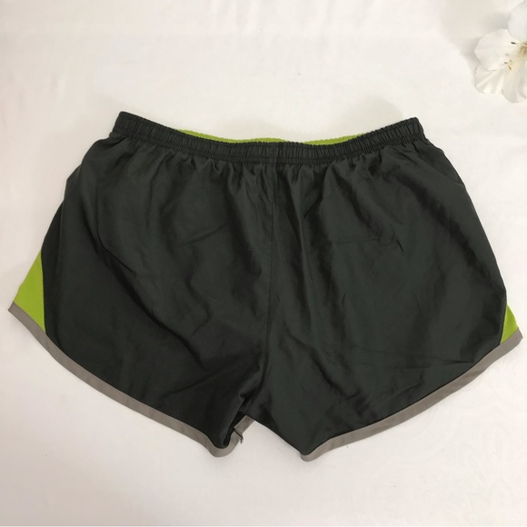 Nike | Athletic Shorts size Medium - Picture 3 of 10
